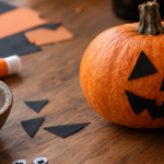 Halloween Basteln in der Herbstferien 22.10.2026